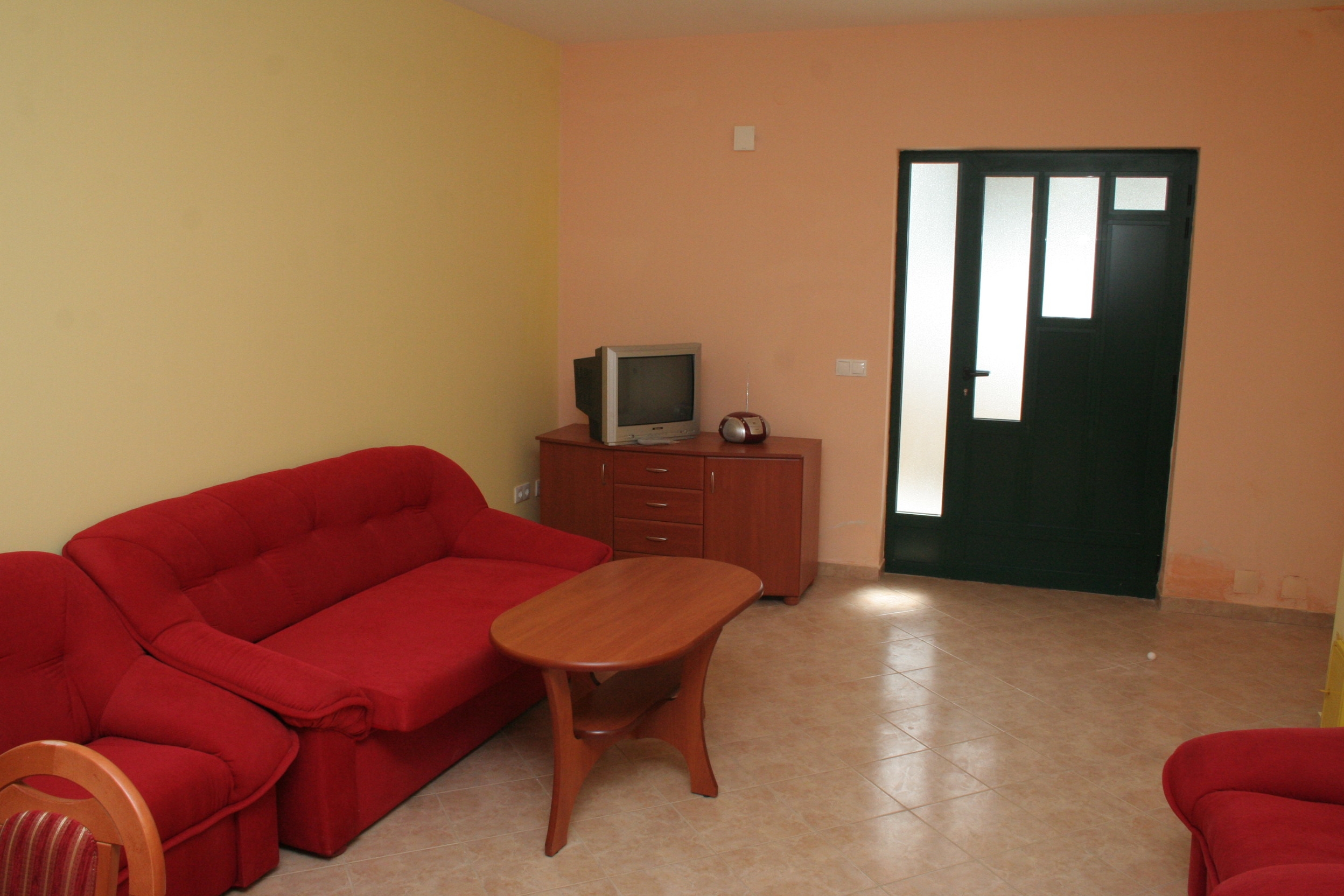 One bedroom apartment near beach Rogoznica (A-3098-b)