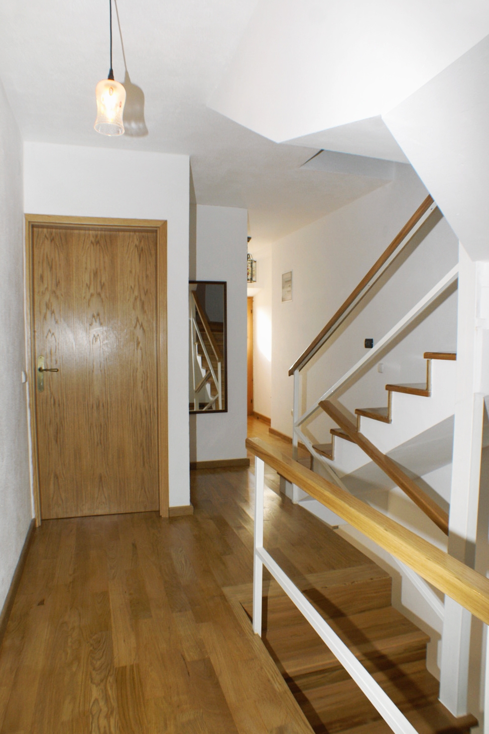 Three bedroom house with terrace and sea view Milna, Brač  K