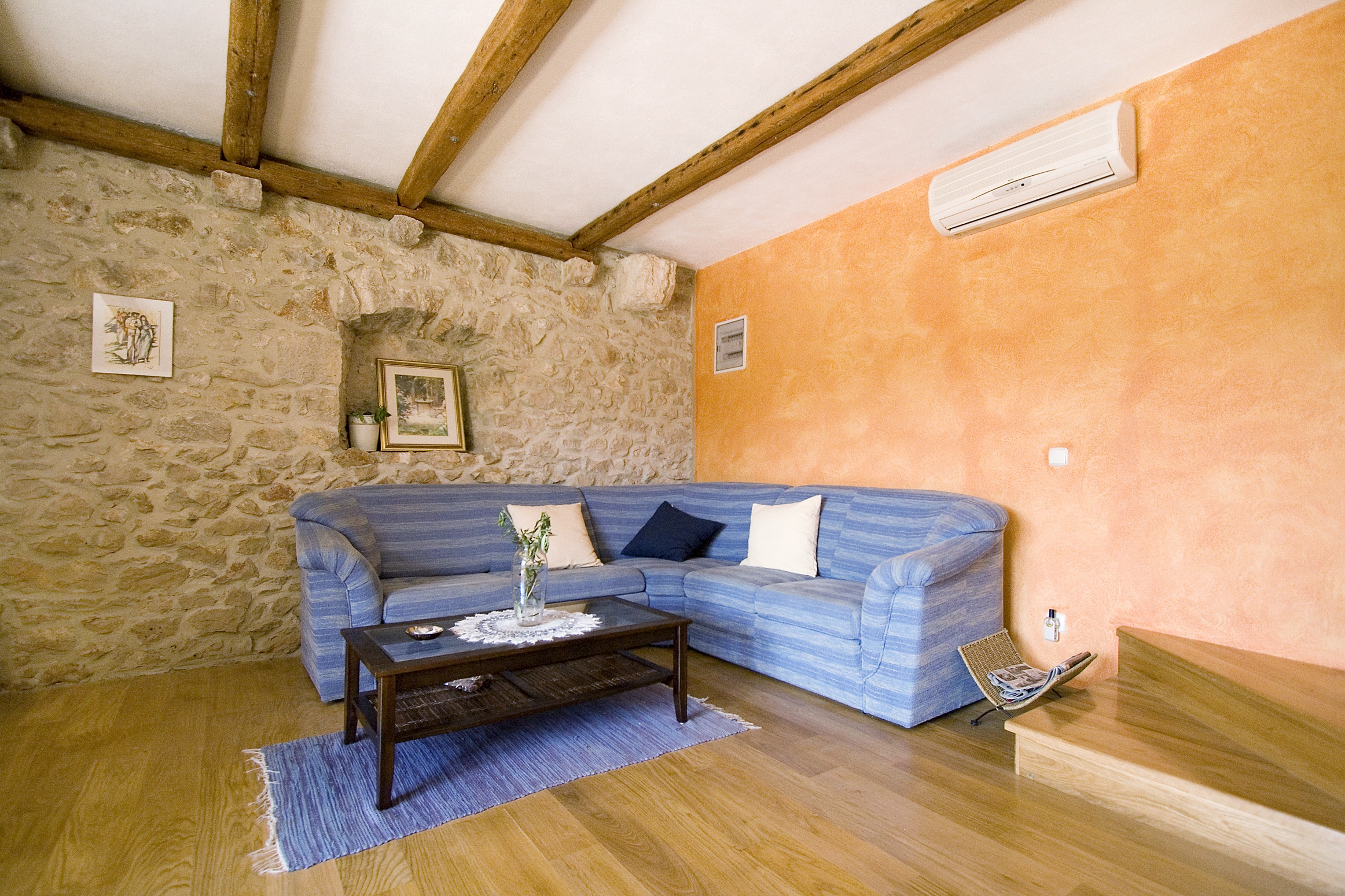 Three bedroom house with terrace and sea view Milna, Brač (K-3100)