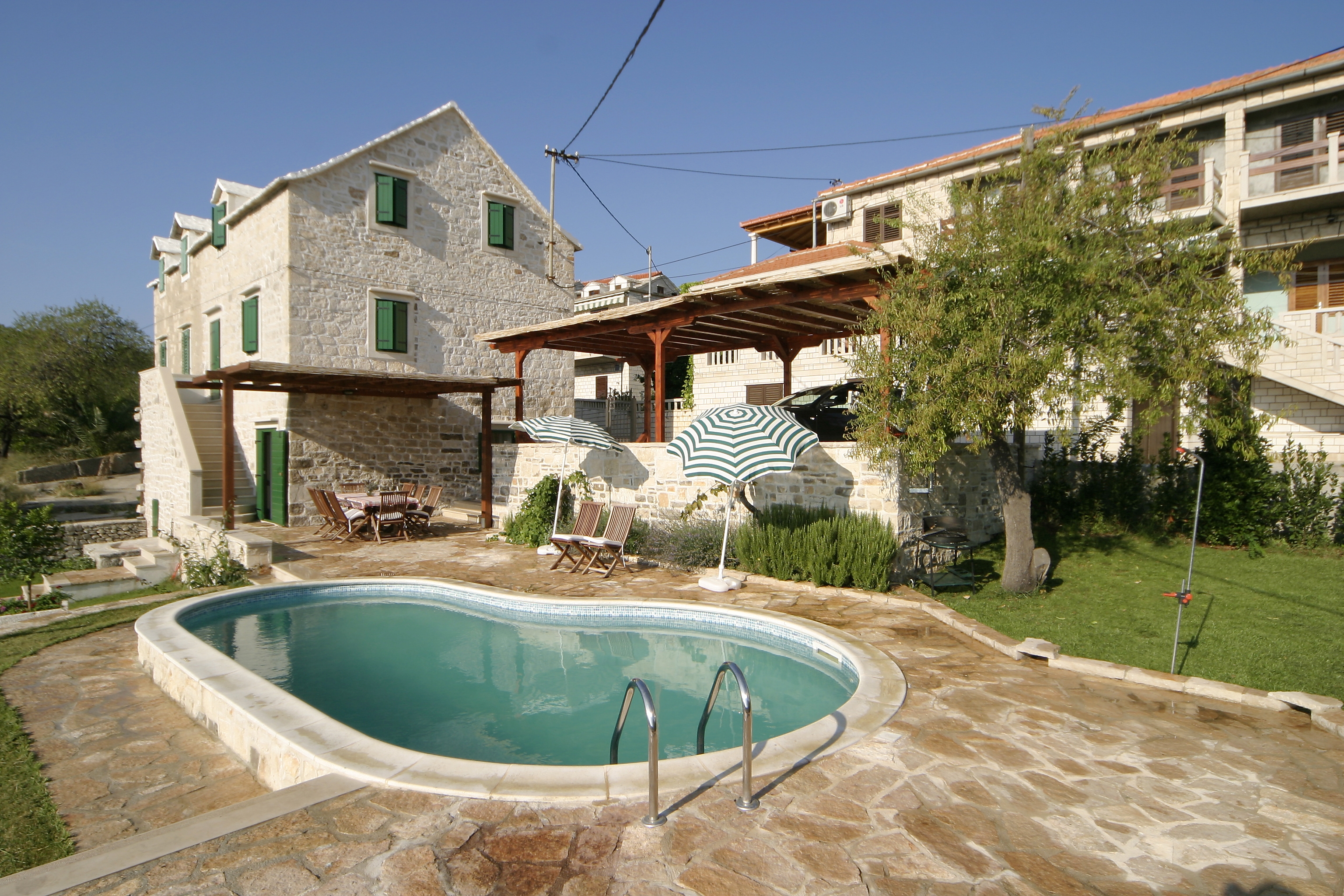 Three bedroom house with terrace and sea view Sumartin, Brač (K-3101)