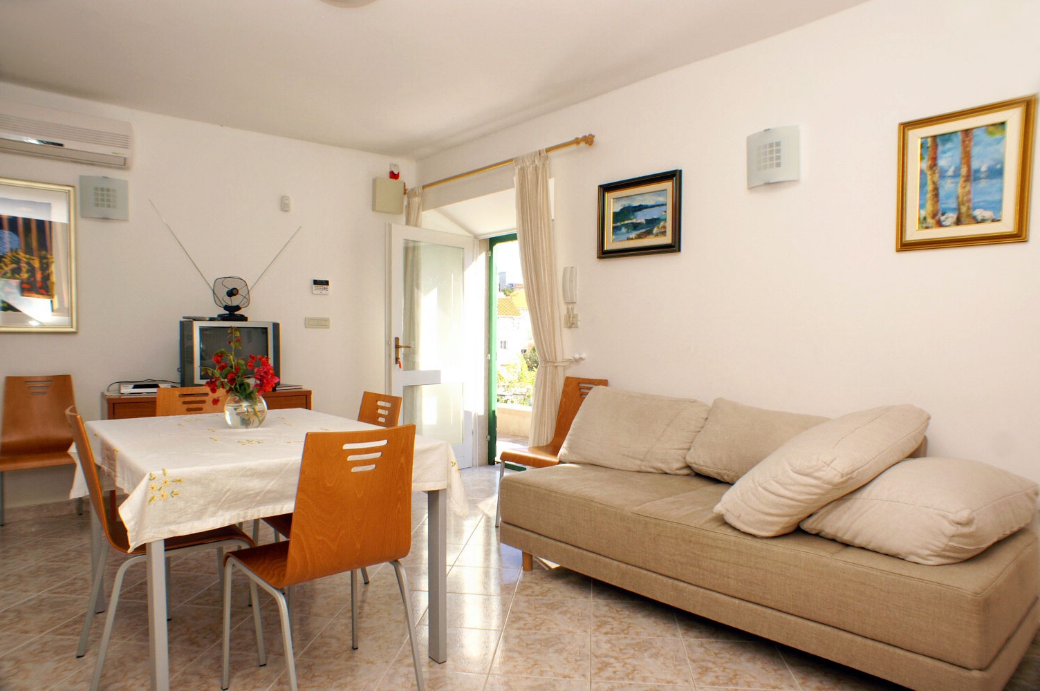 Three bedroom house with terrace and sea view Sumartin, Brač (K-3101)