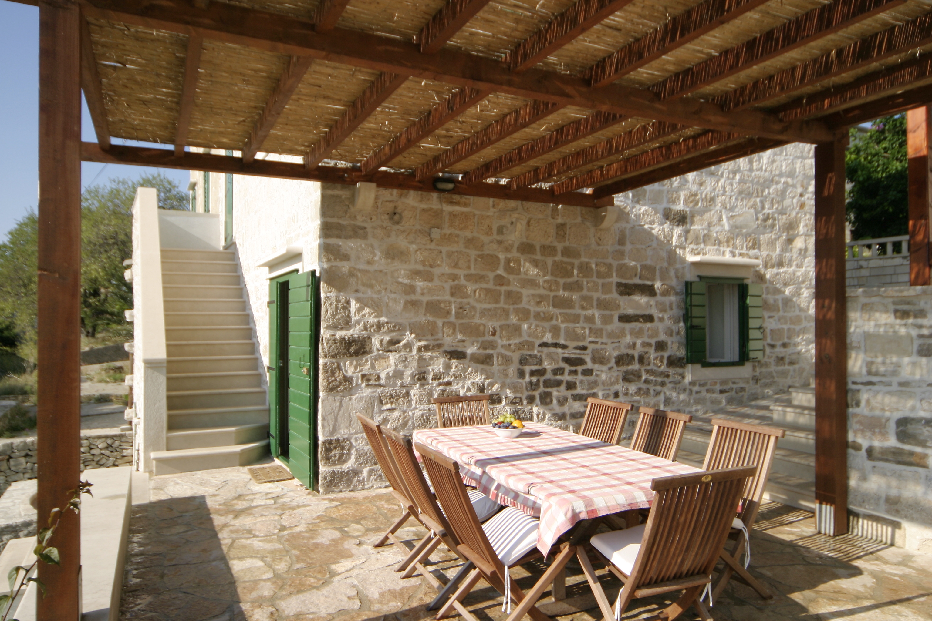 Three bedroom house with terrace and sea view Sumartin, Brač  K