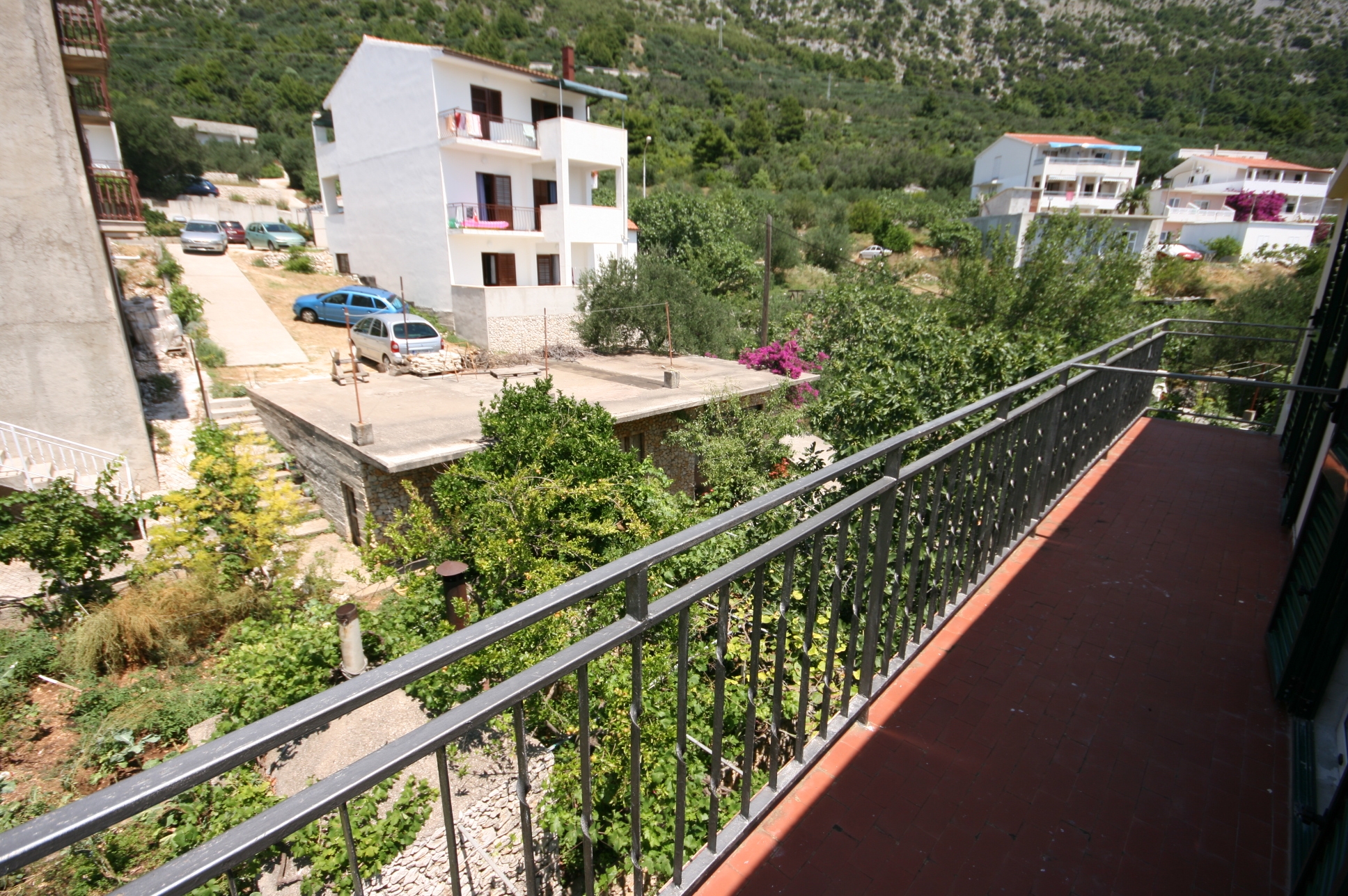 Two bedroom apartment near beach Igrane, Makarska  A-a