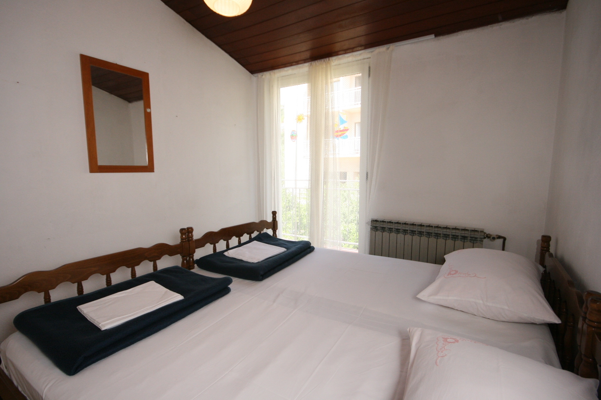 Two bedroom apartment near beach Igrane, Makarska  A-a