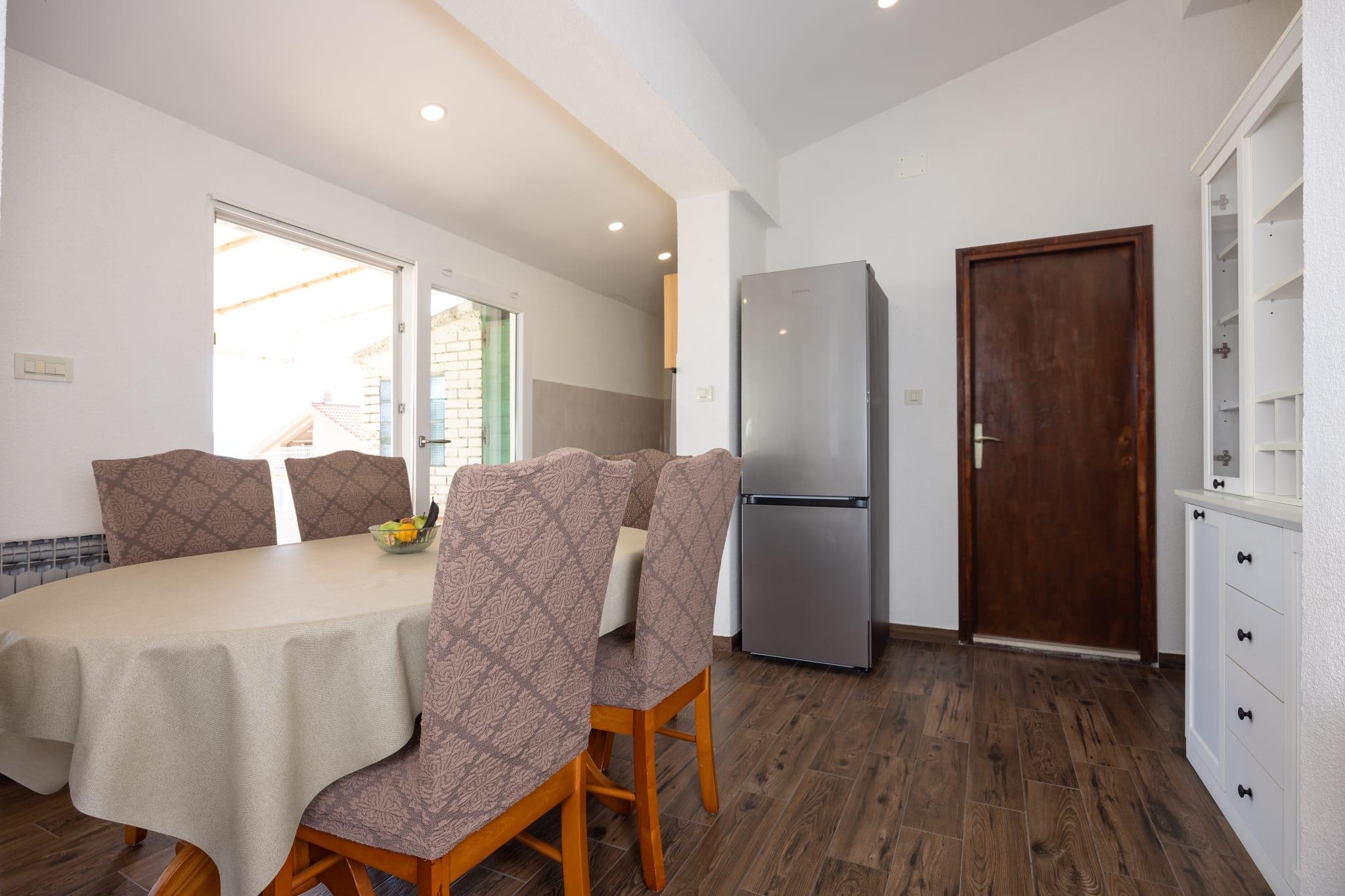 Top Makarska Igrane Top Makarska Igrane