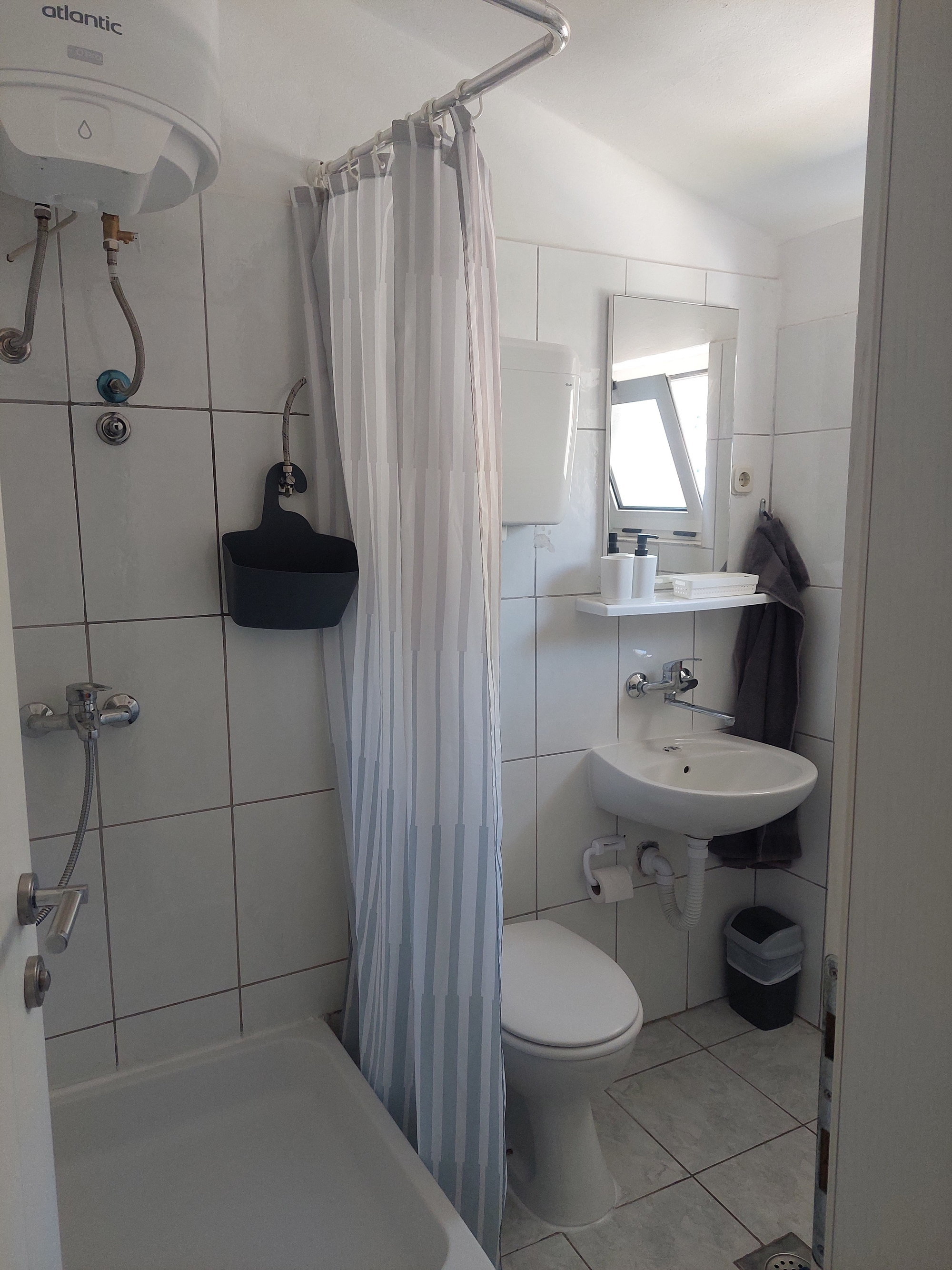 Two bedroom apartment with terrace and sea view Podaca, Makarska  A-c