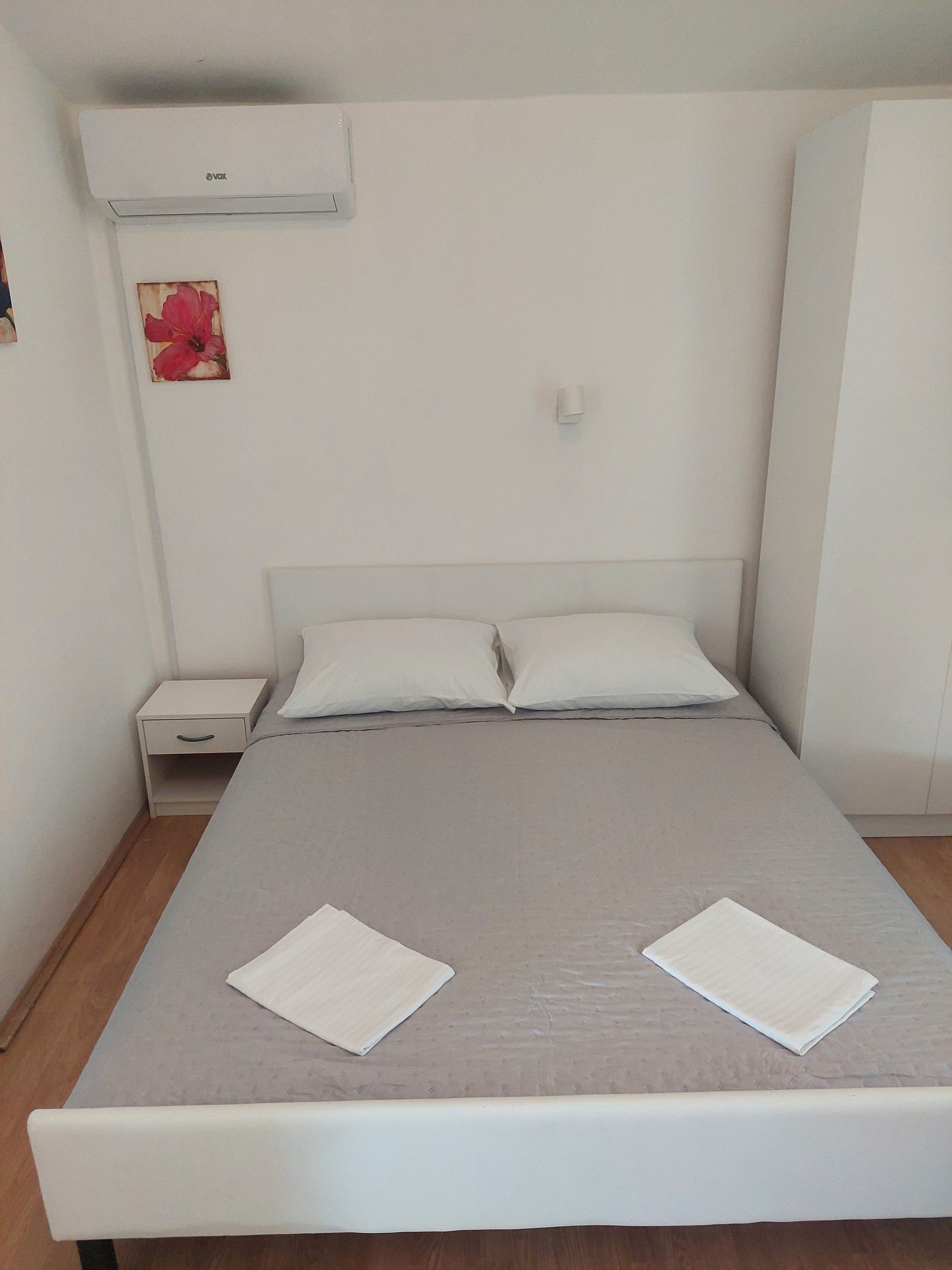 Two bedroom apartment with terrace and sea view Podaca, Makarska  A-c