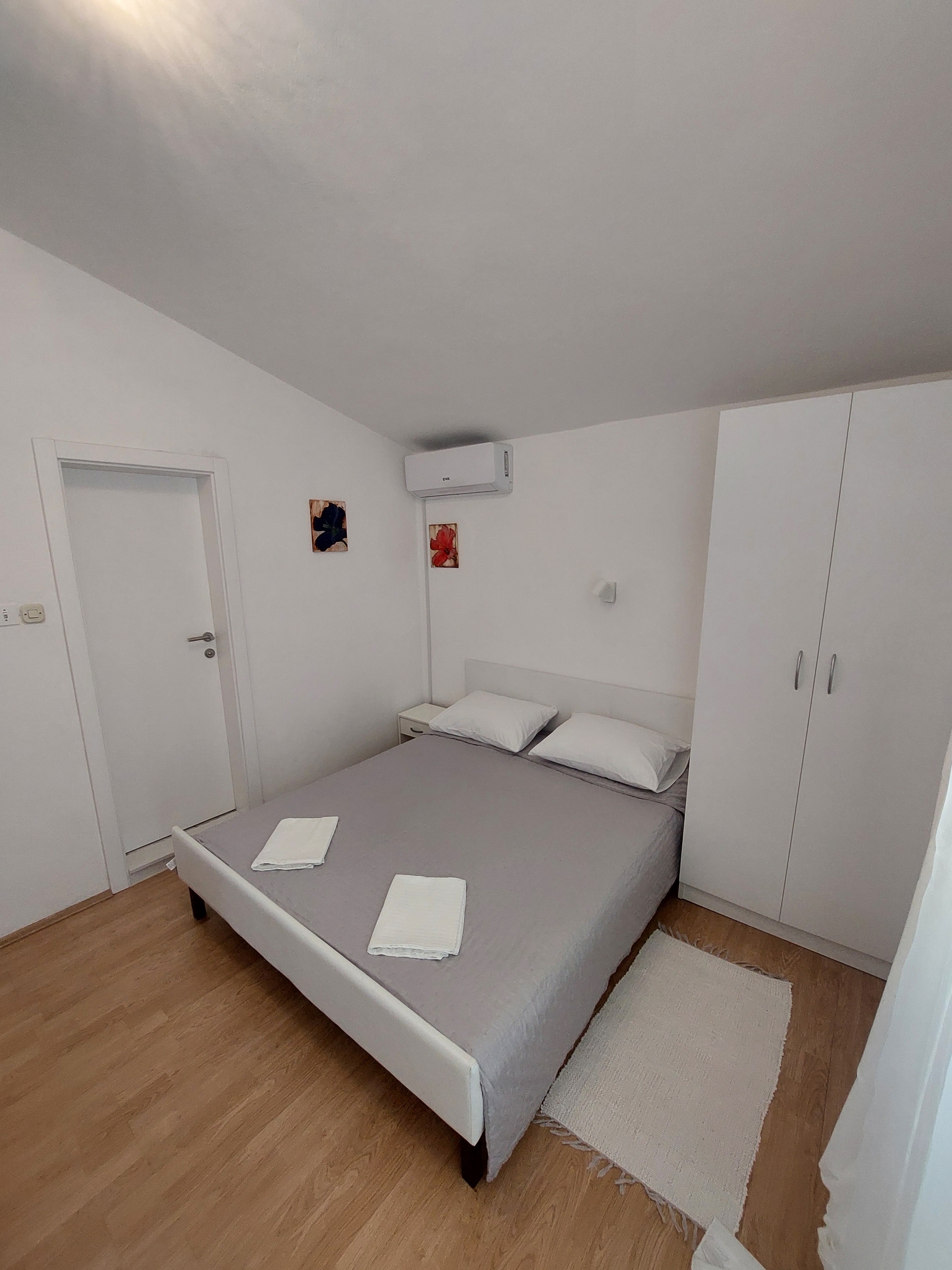 Two bedroom apartment with terrace and sea view Podaca, Makarska  A-c