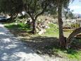 Parking lot Podaca, Makarska, Parking lot 315 - Apartments near sea with pebble beach.