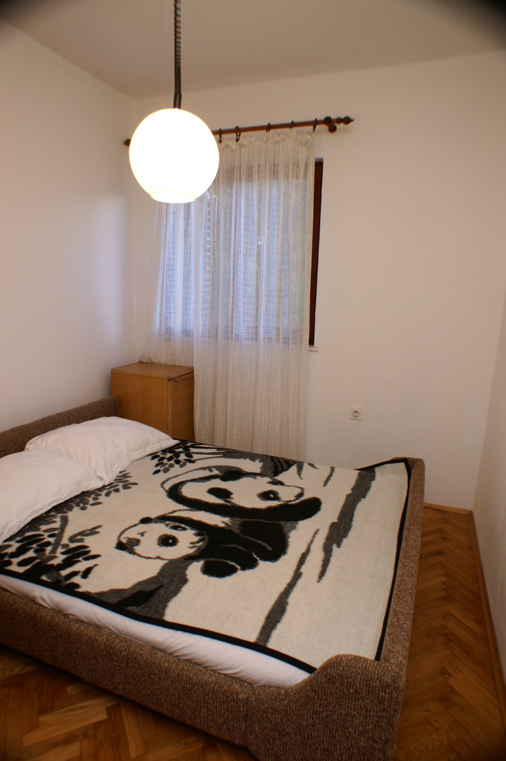 Three bedroom apartment with terrace Žrnovska Banja, Korčula  A-a
