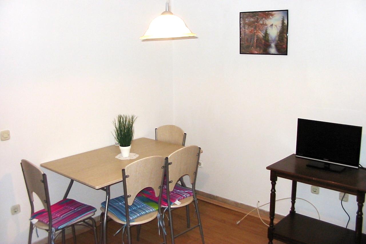 Two bedroom apartment with terrace Žrnovska Banja, Korčula (A-3154-b)