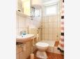 Salle de bain Trpanj, Salle de bain dans l’hébergement en type apartment, animaux acceptés et WiFi.