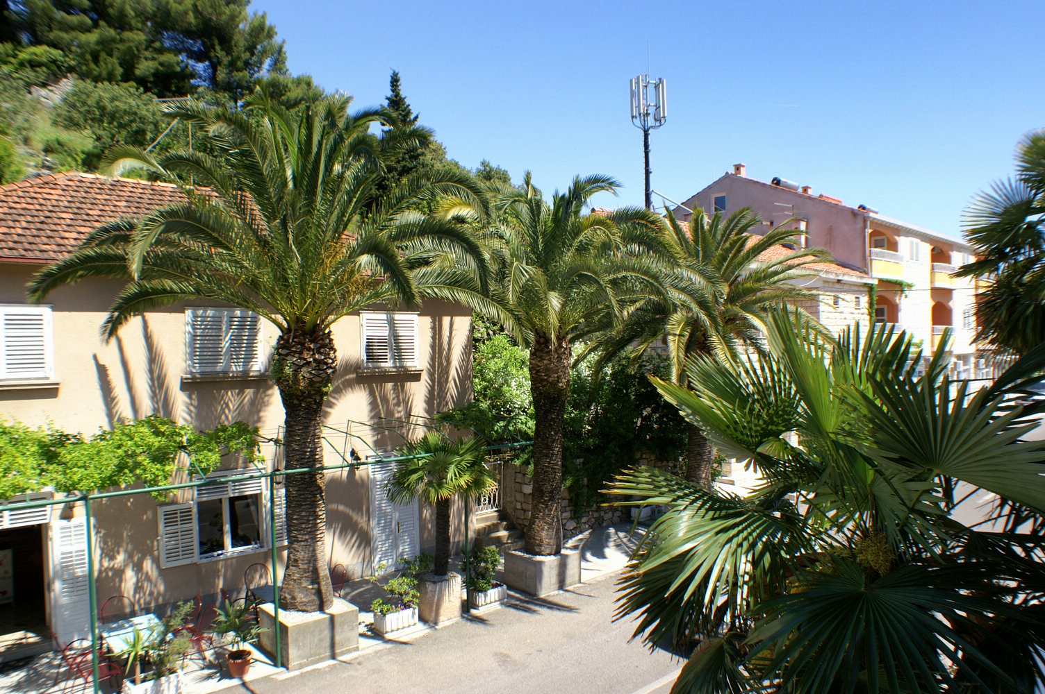 Two bedroom apartment with balcony and sea view Trpanj, Pelješac  A-g