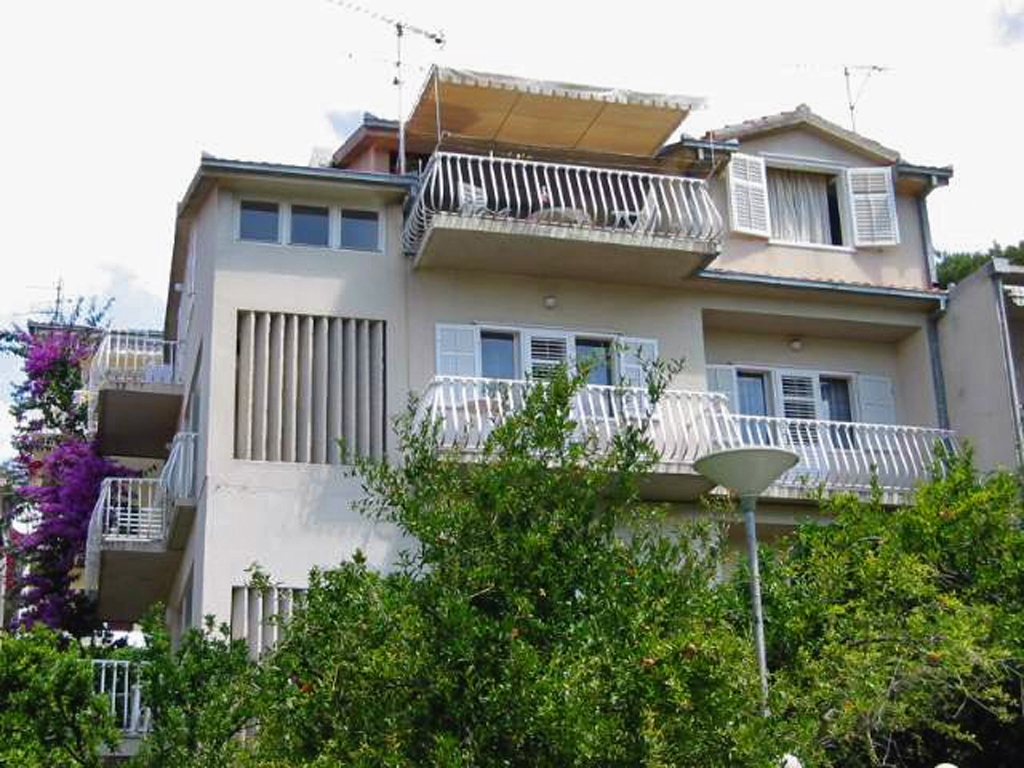 Two bedroom apartment with balcony and sea view Podgora, Makarska  A-c