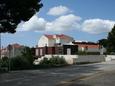 Hébergement Orebić, Pelješac, Hébergement 3160 - Chambres à proximité de la mer avec une plage de galets.