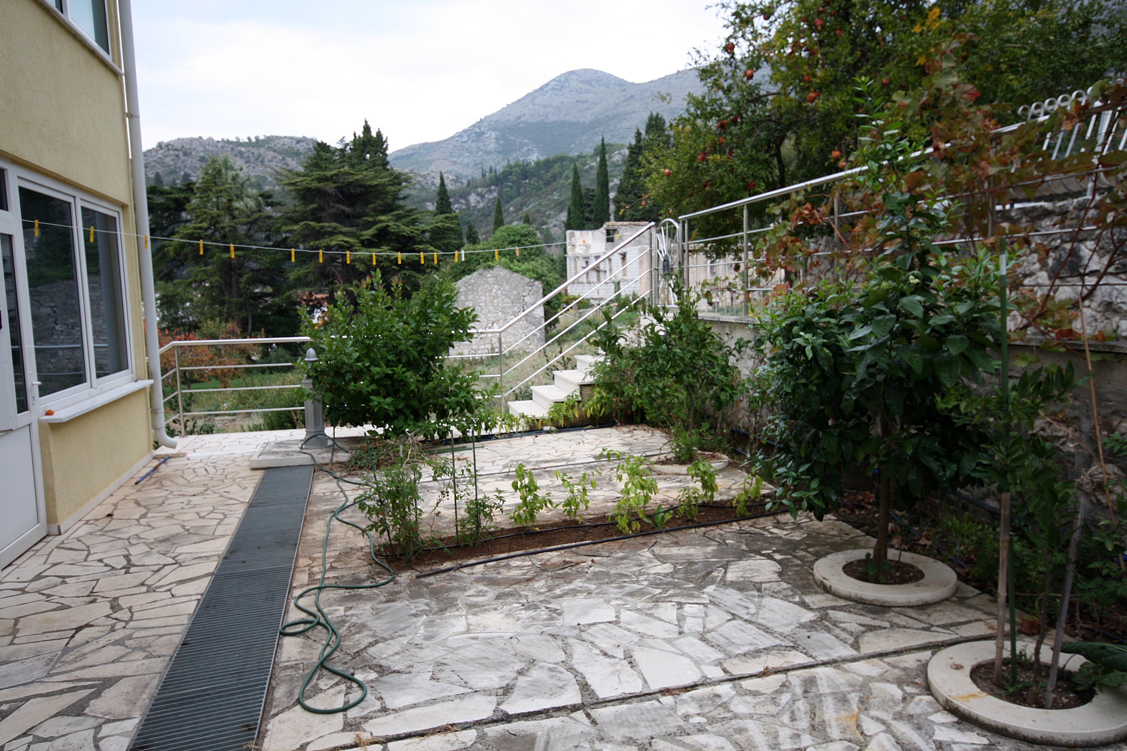 Two bedroom apartment with terrace and sea view Slano, Dubrovnik  A-a