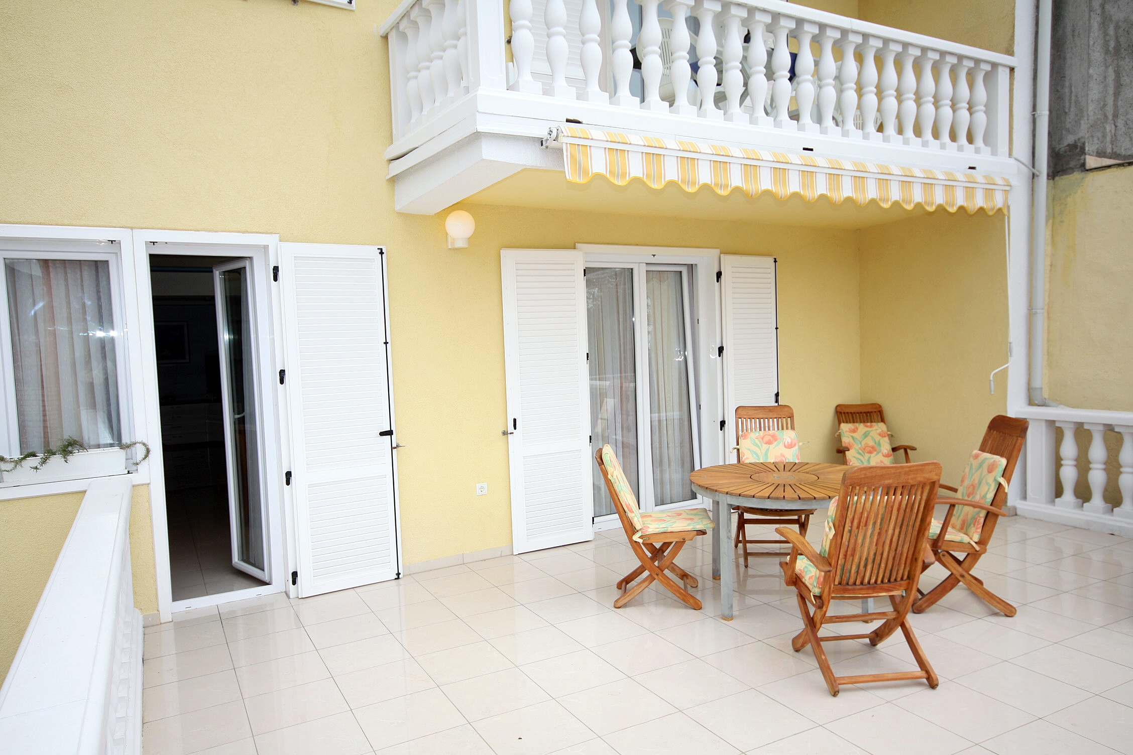 Two bedroom apartment with terrace and sea view Slano, Dubrovnik  A-a