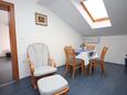 Dining room Slano, Dining room in the apartment, air condition available, (pet friendly) and WiFi.