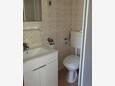 Salle de bain Slano, Salle de bain dans l’hébergement en type studio-apartment, animaux acceptés et WiFi.