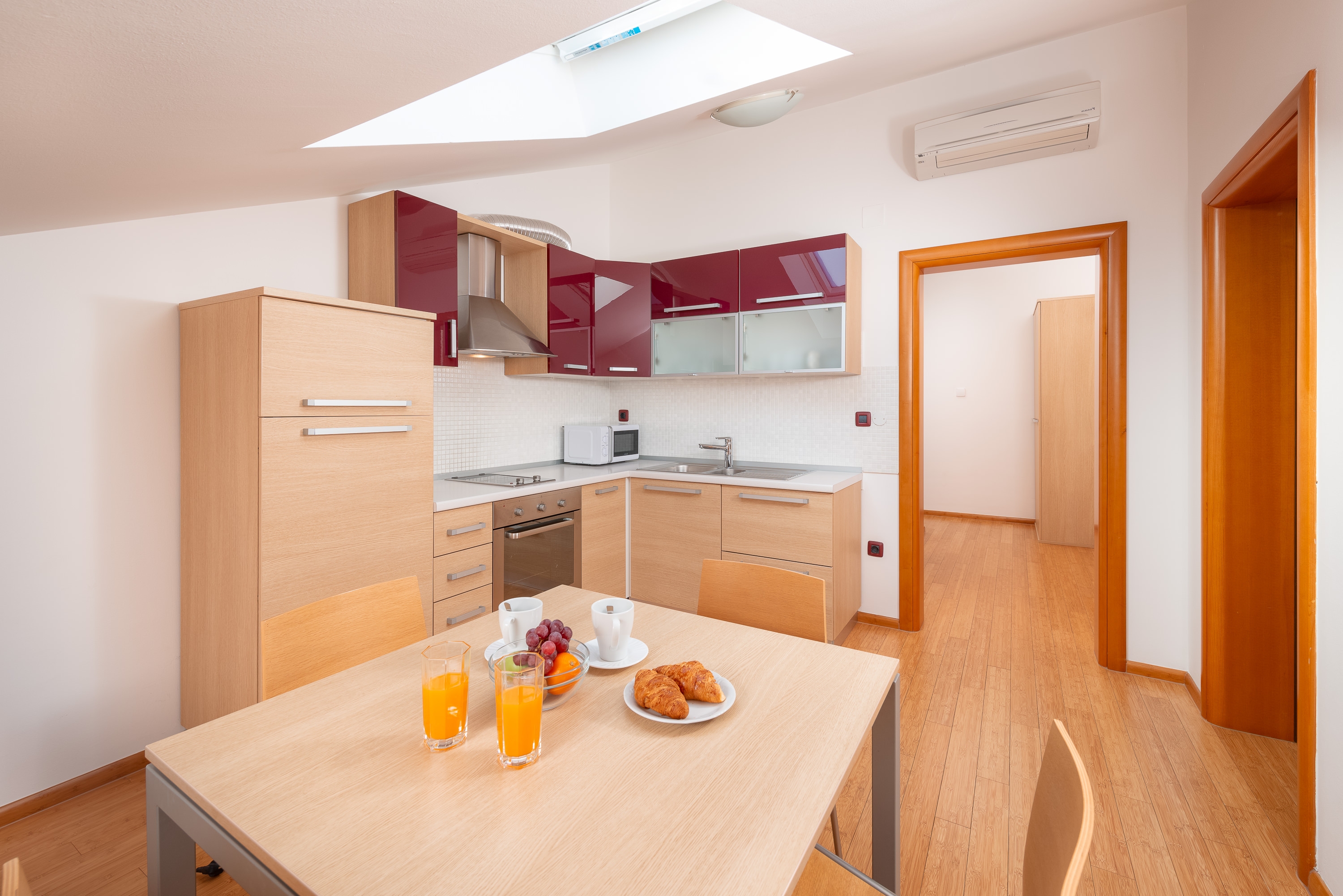 Two bedroom apartment with balcony and sea view Tučepi, Makarska (A-3193-b) Two bedroom apartment with balcony and sea view Tučepi, Makarska (A-3193-b)