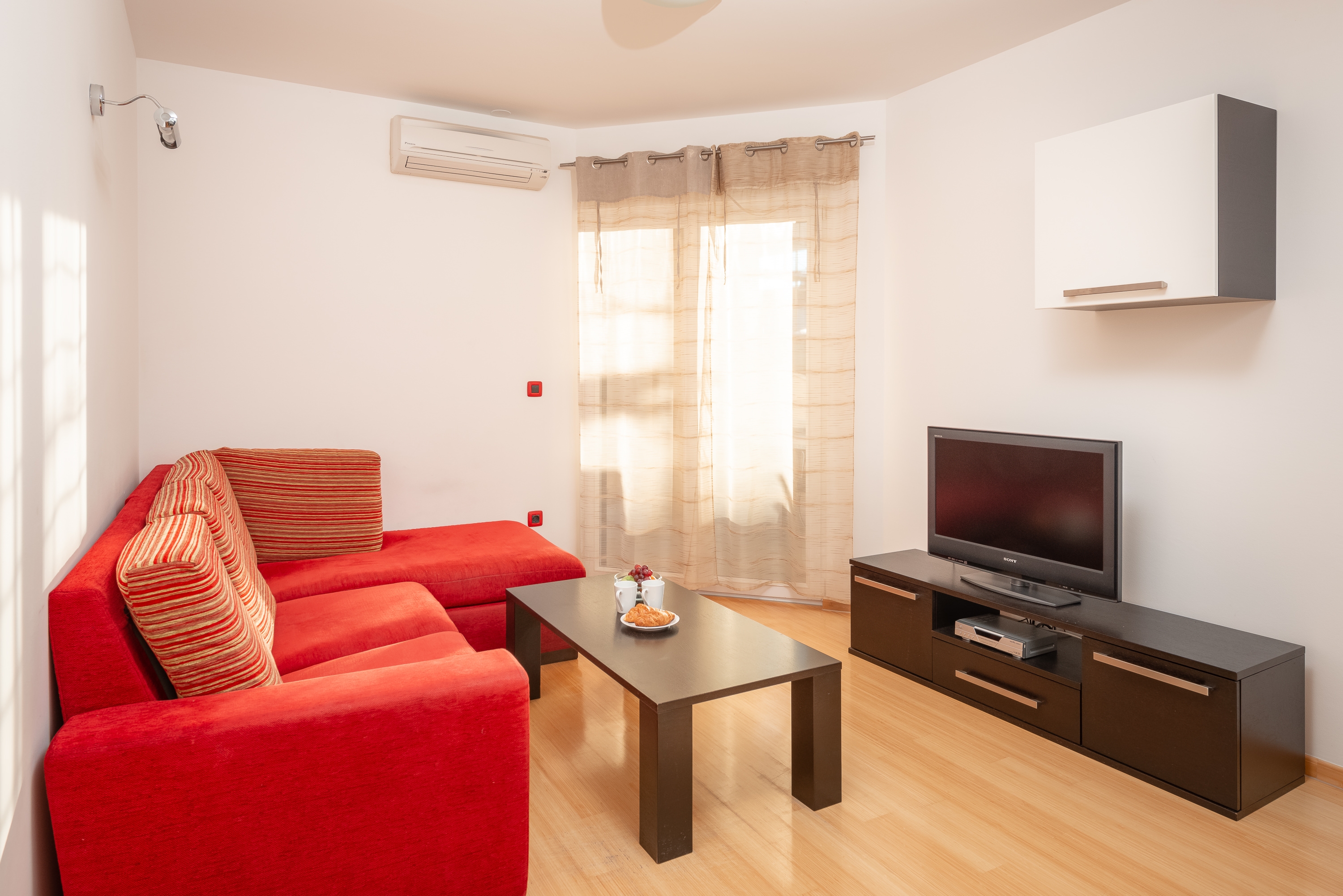 Two bedroom apartment with terrace Tučepi, Makarska (A-3193-n) Two bedroom apartment with terrace Tučepi, Makarska (A-3193-n)