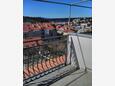 Palit, Terrasse dans l’hébergement en type studio-apartment, avec la vue sur la mer, animaux acceptés et WiFi.