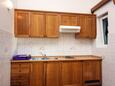 Rogoznica, Kitchen in the apartment, (pet friendly) and WiFi.