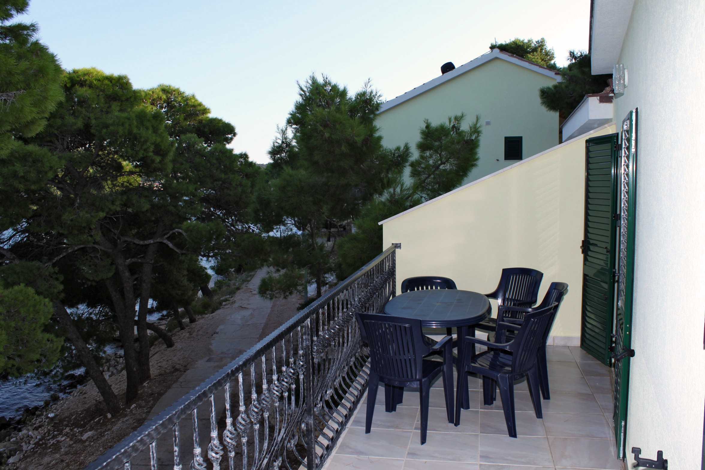 Two bedroom apartment near beach Rogoznica (A-3198-c) Two bedroom apartment near beach Rogoznica (A-3198-c)