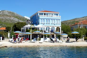 Property Seget Vranjica, Trogir, Property 3202 - Apartments and Rooms near sea with pebble beach.