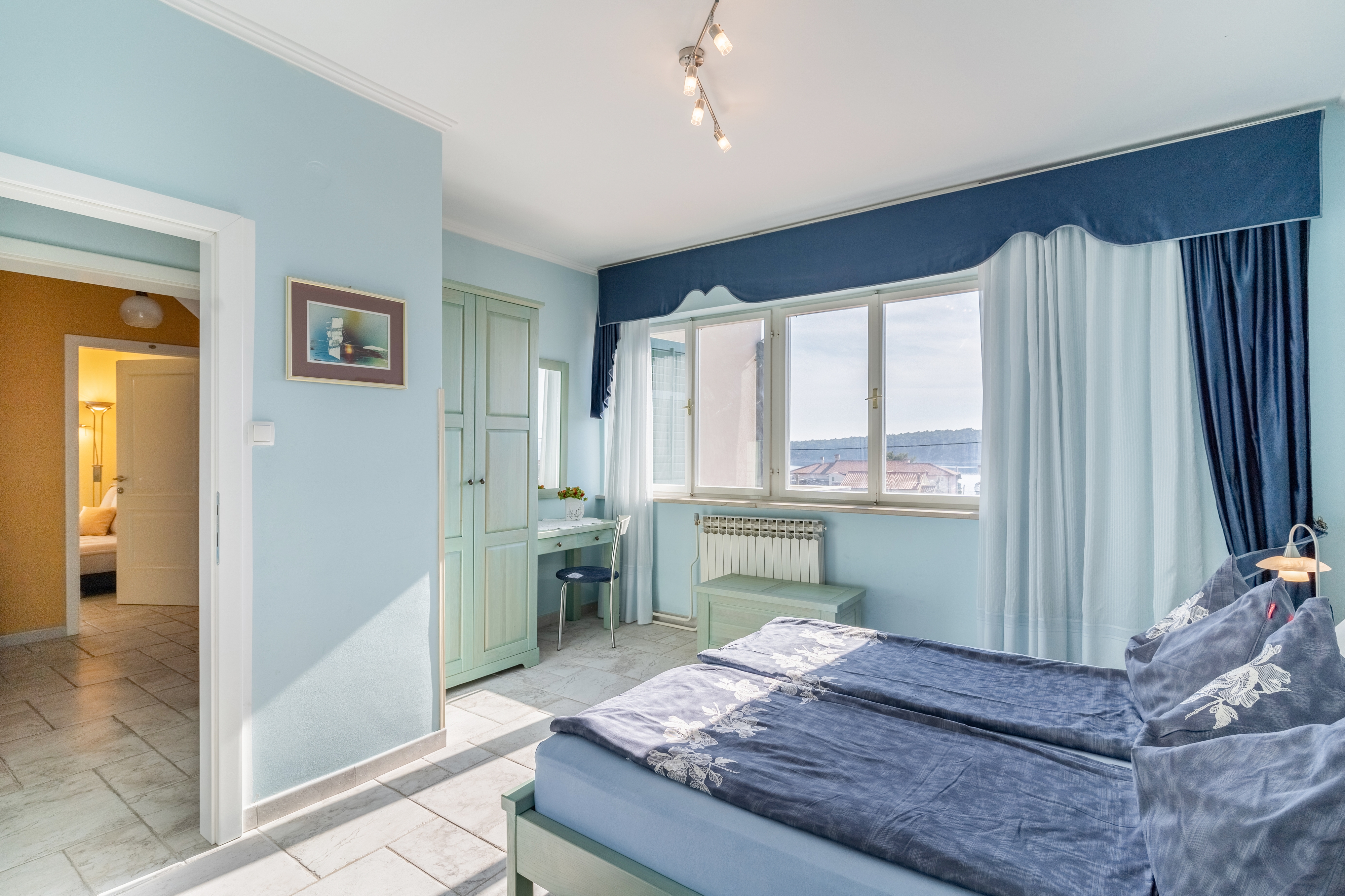 Top Rab Barbat Top Rab Barbat