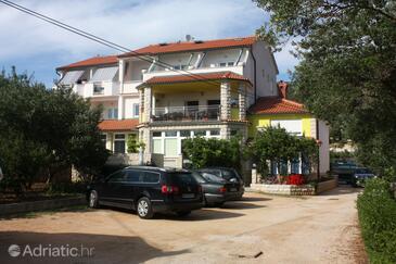 Property Banjol, Rab, Property 3205 - Apartments near sea with sandy beach.