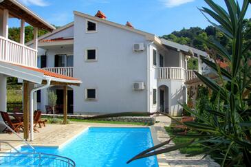 Palit, Rab, Property 3210 - Apartments in Croatia.