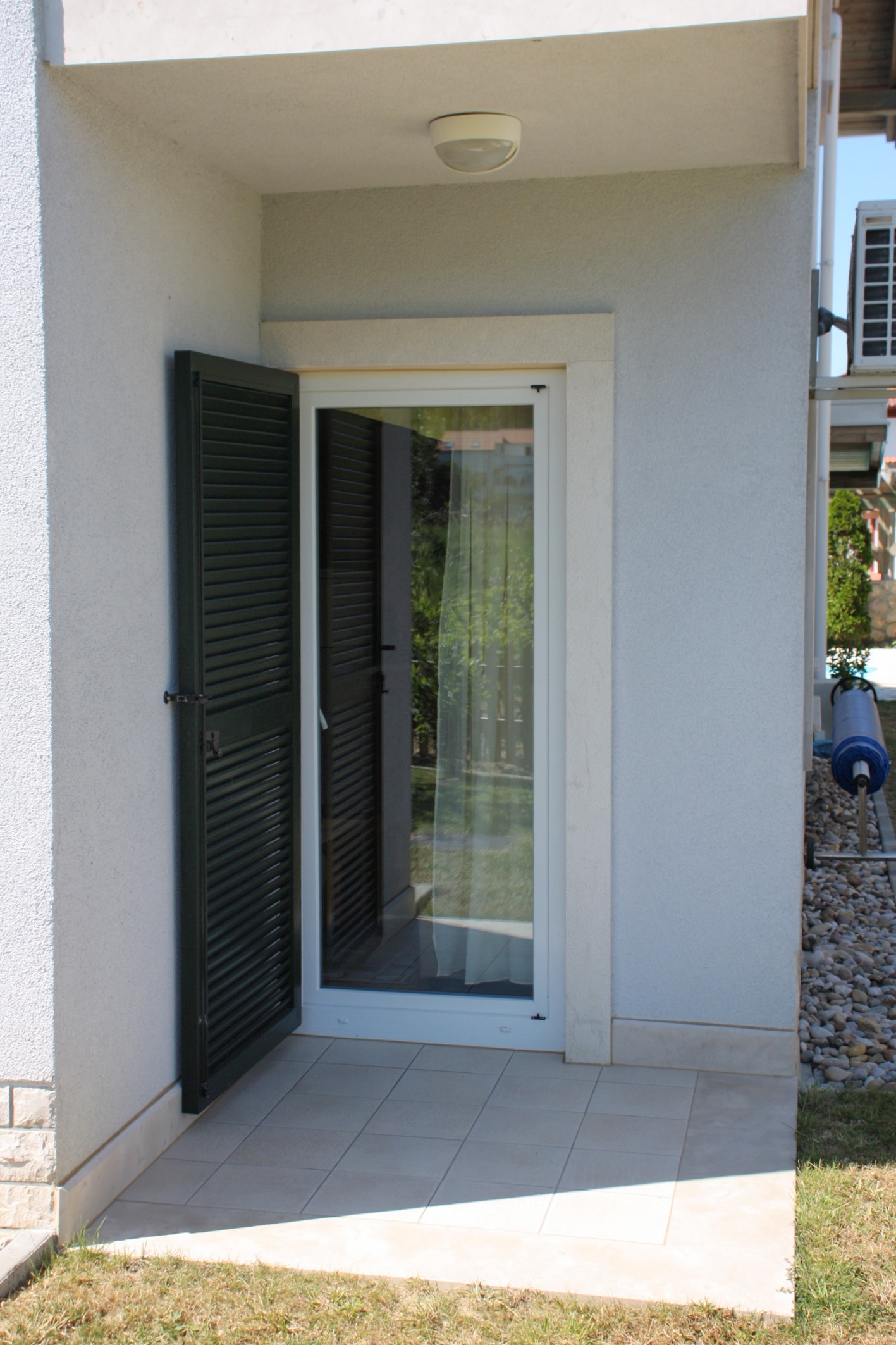 One bedroom apartment with terrace Palit, Rab  A-b