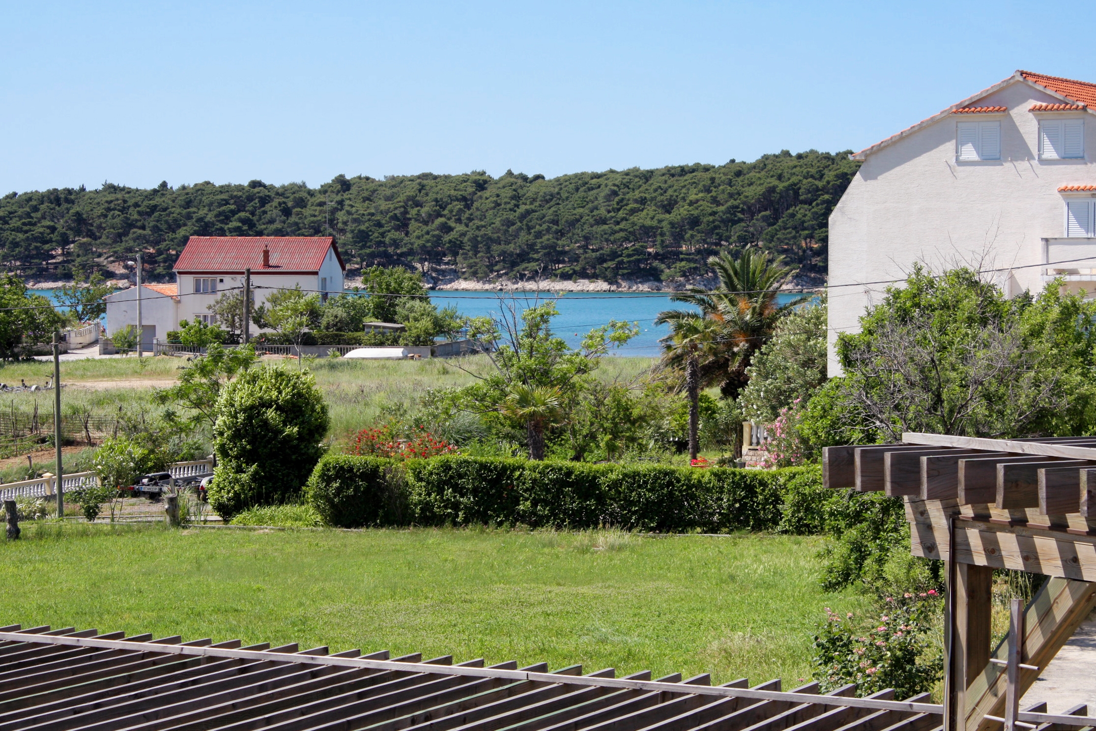 Two bedroom apartment with terrace and sea view Palit, Rab  A-c