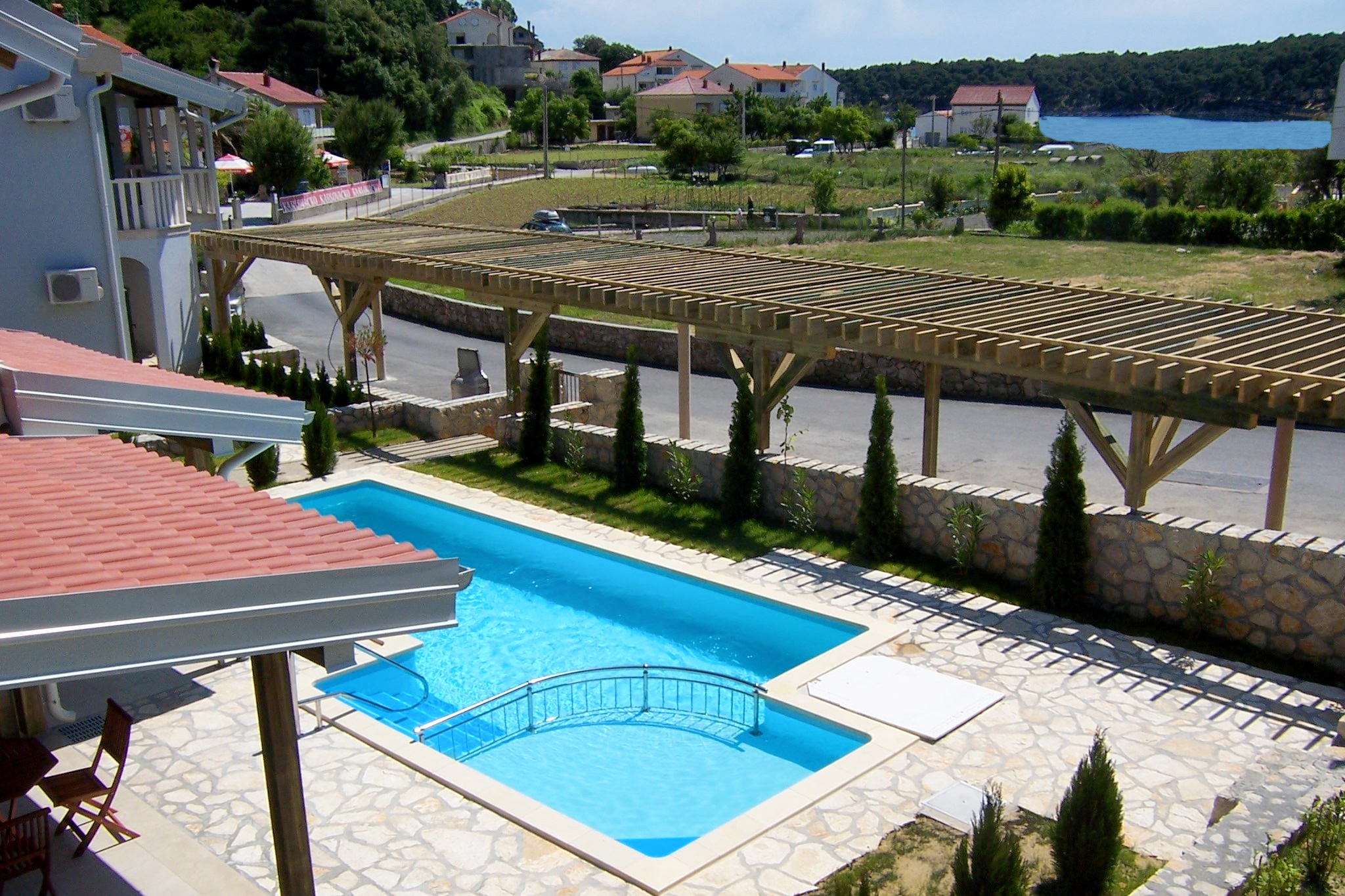 Two bedroom apartment with terrace and sea view Palit, Rab  A-c