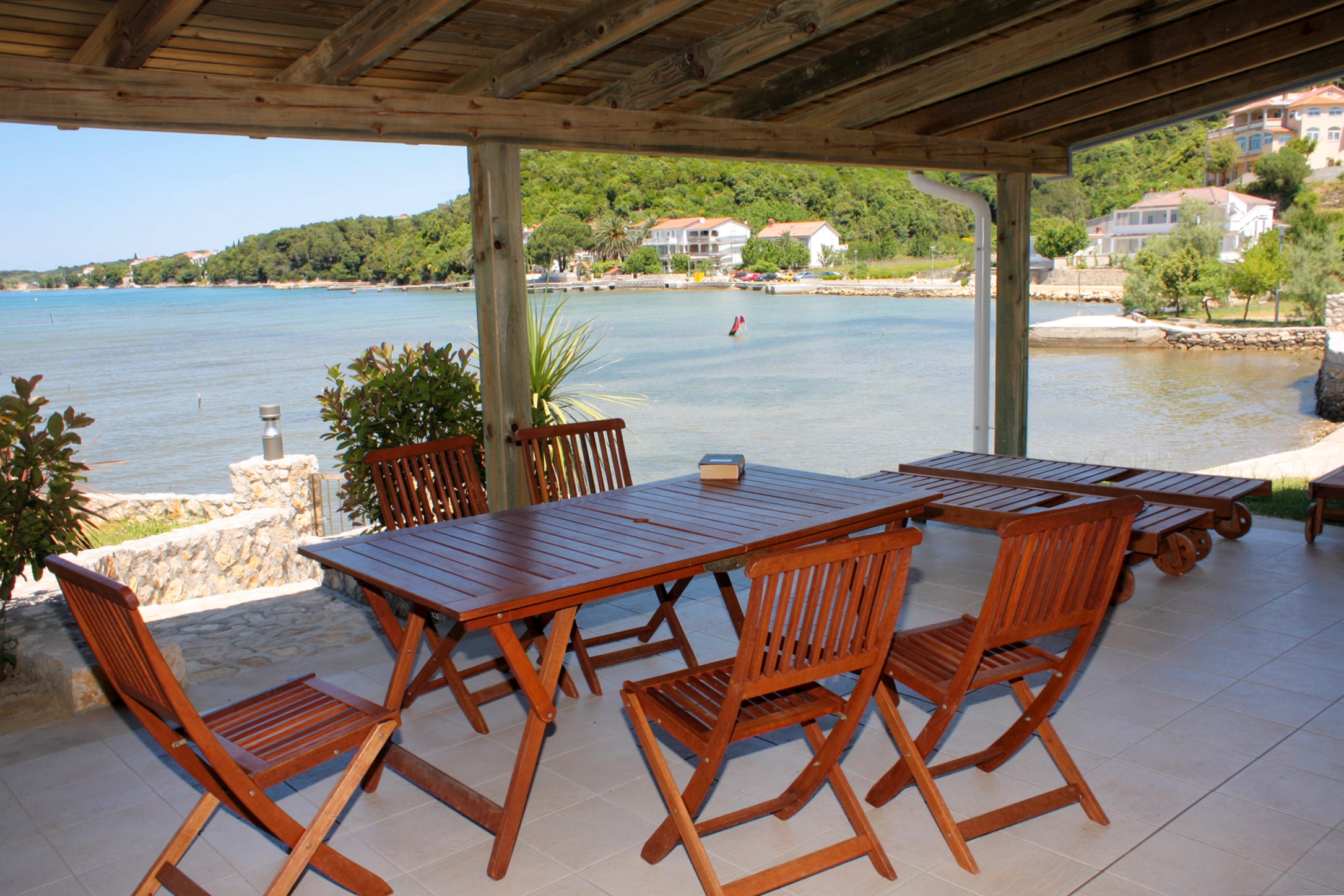 Two bedroom apartment near beach Kampor, Rab (A-3213-b) Two bedroom apartment near beach Kampor, Rab (A-3213-b)