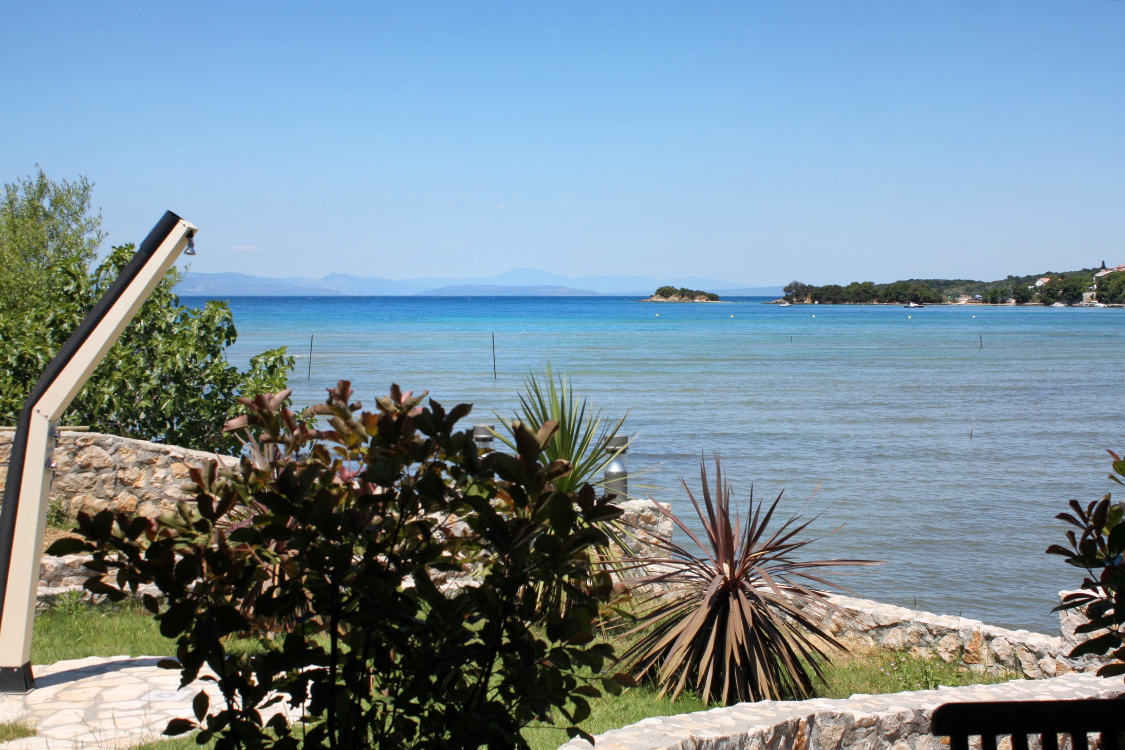 Two bedroom apartment near beach Kampor, Rab  A-b