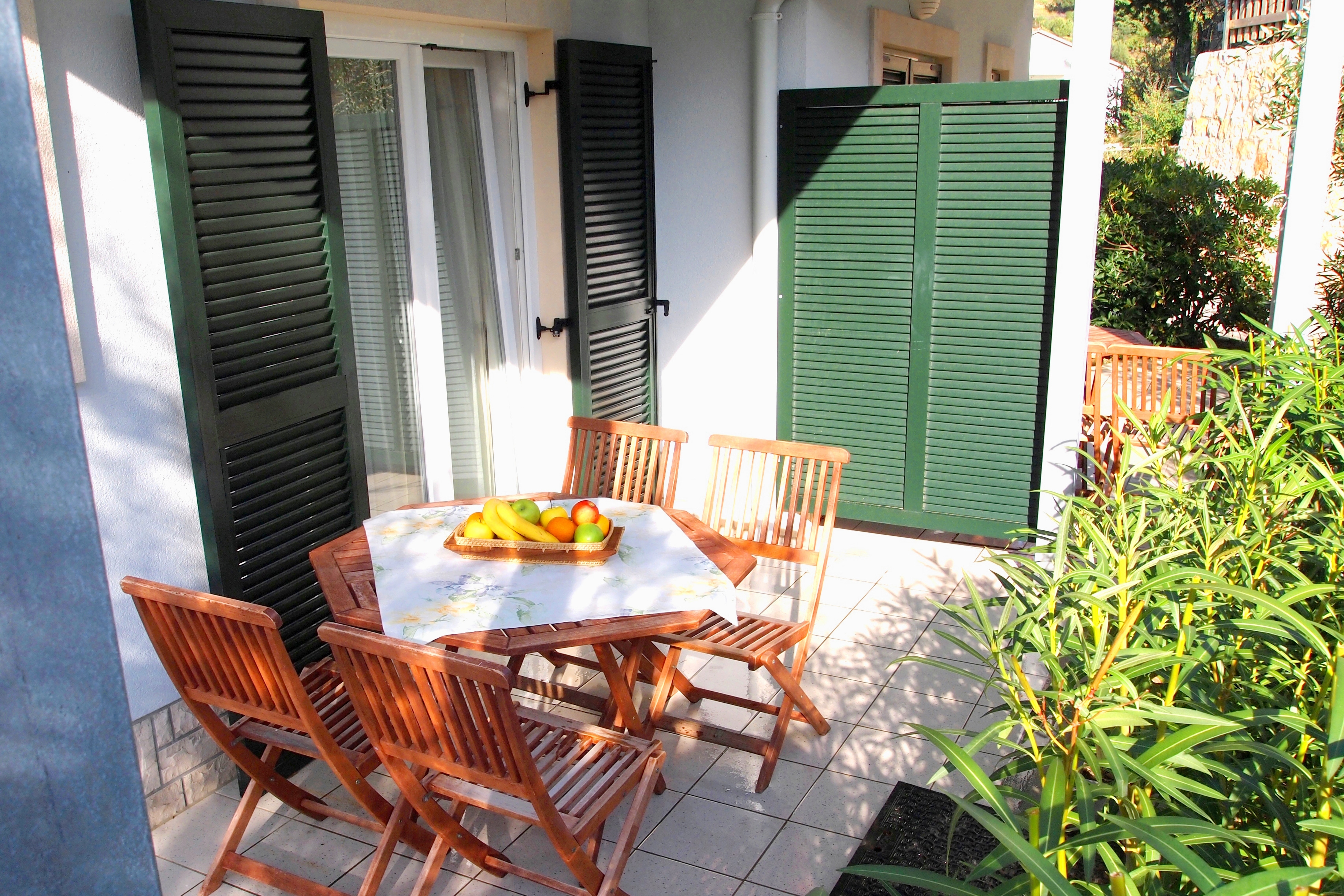 One bedroom apartment near beach Kampor, Rab  A-d