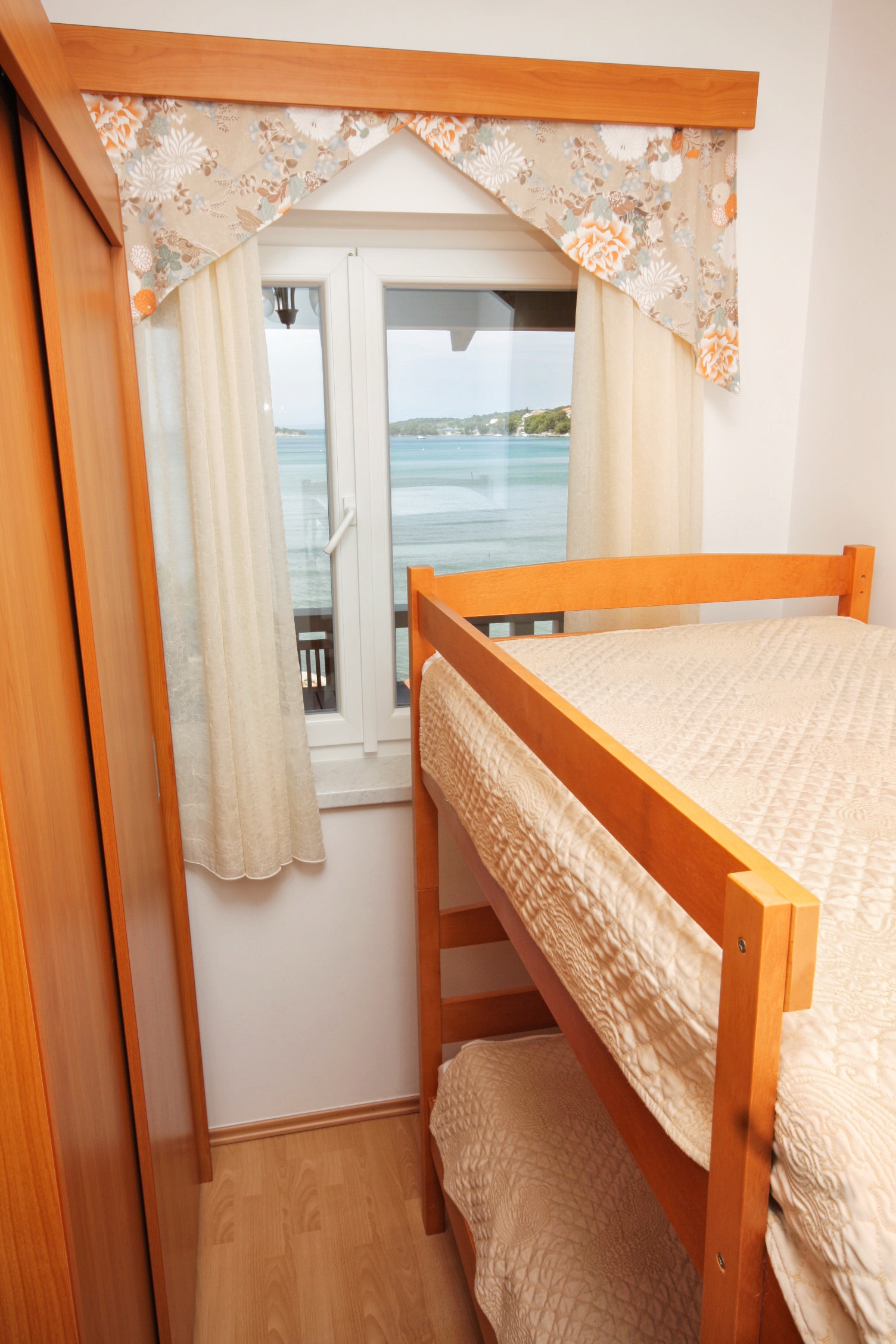 Two bedroom apartment near beach Kampor, Rab  A-f
