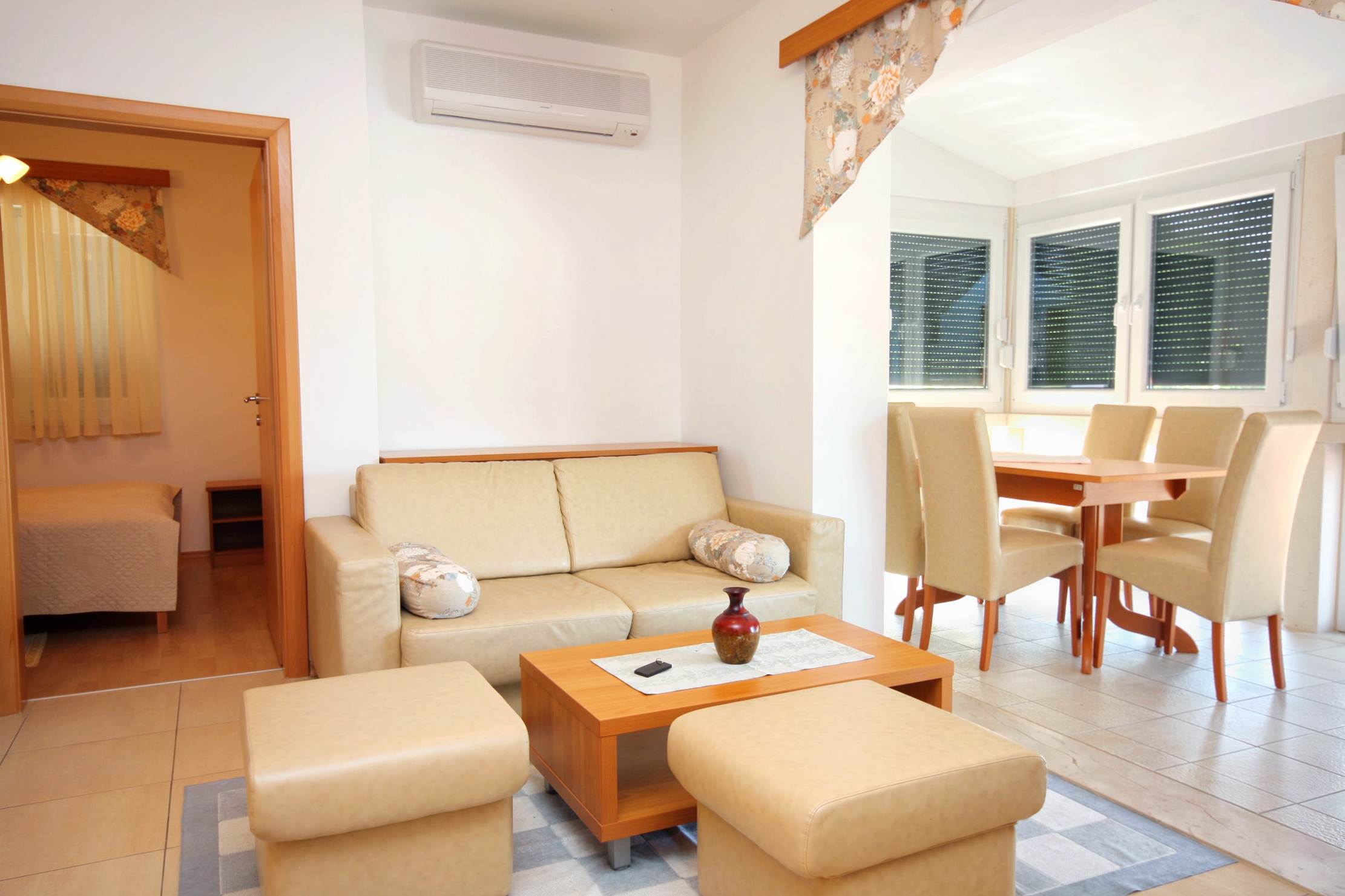 Two bedroom apartment near beach Kampor, Rab (A-3213-f) Two bedroom apartment near beach Kampor, Rab (A-3213-f)