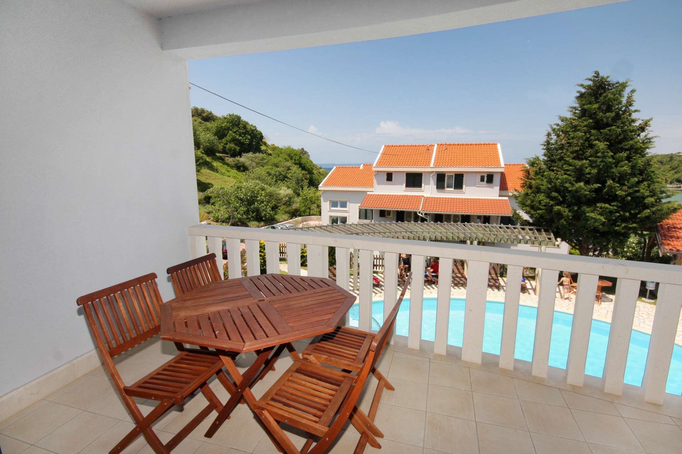 One bedroom apartment with terrace and sea view Kampor, Rab (A-3214-d)