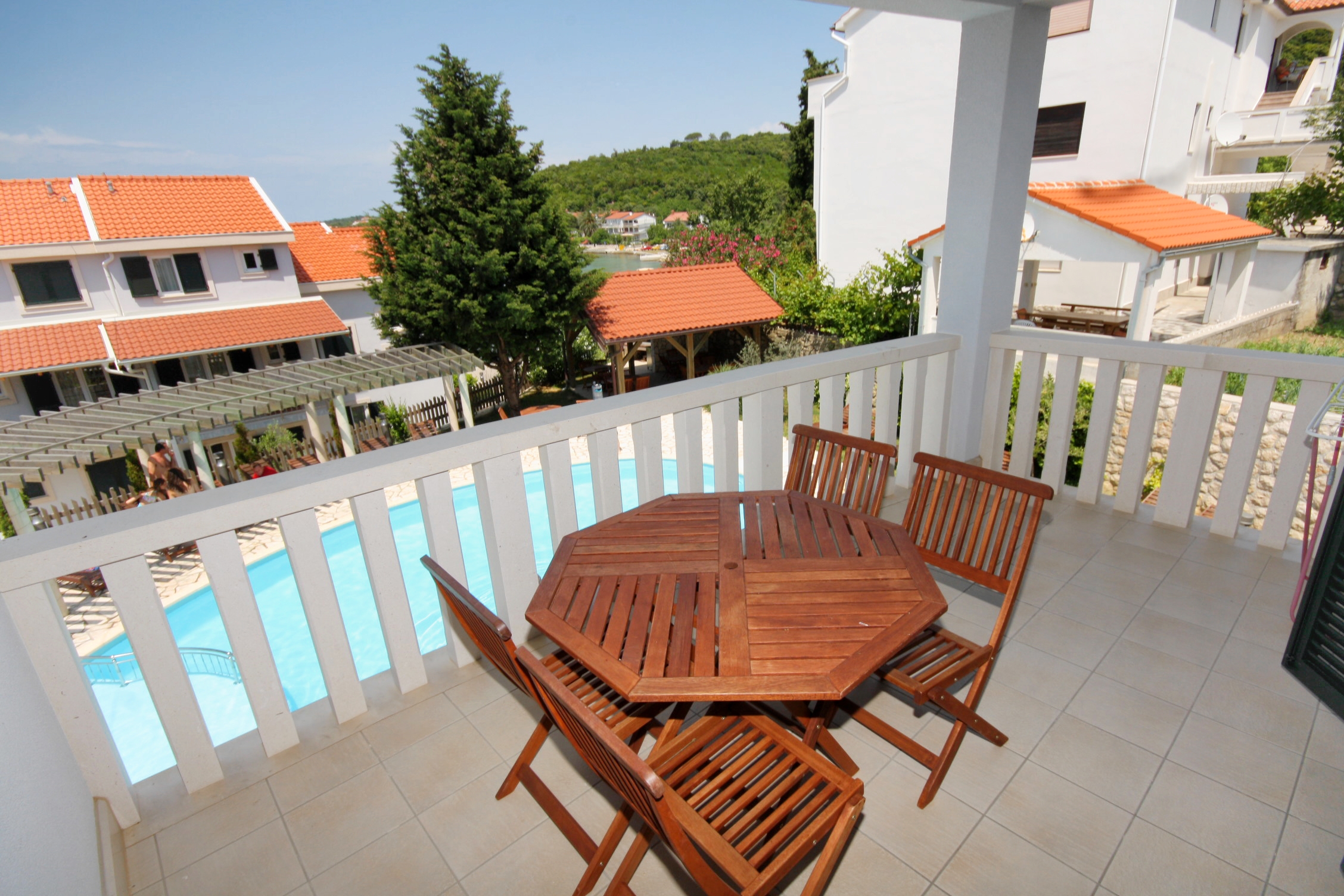 One bedroom apartment with terrace and sea view Kampor, Rab  A-d