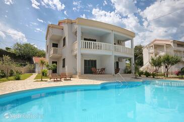 Kampor, Rab, Property 3214 - Apartments by the sea.