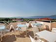 Shared terrace Linardići, Shared terrace in the studio-apartment, s pogledom na more i WIFI.