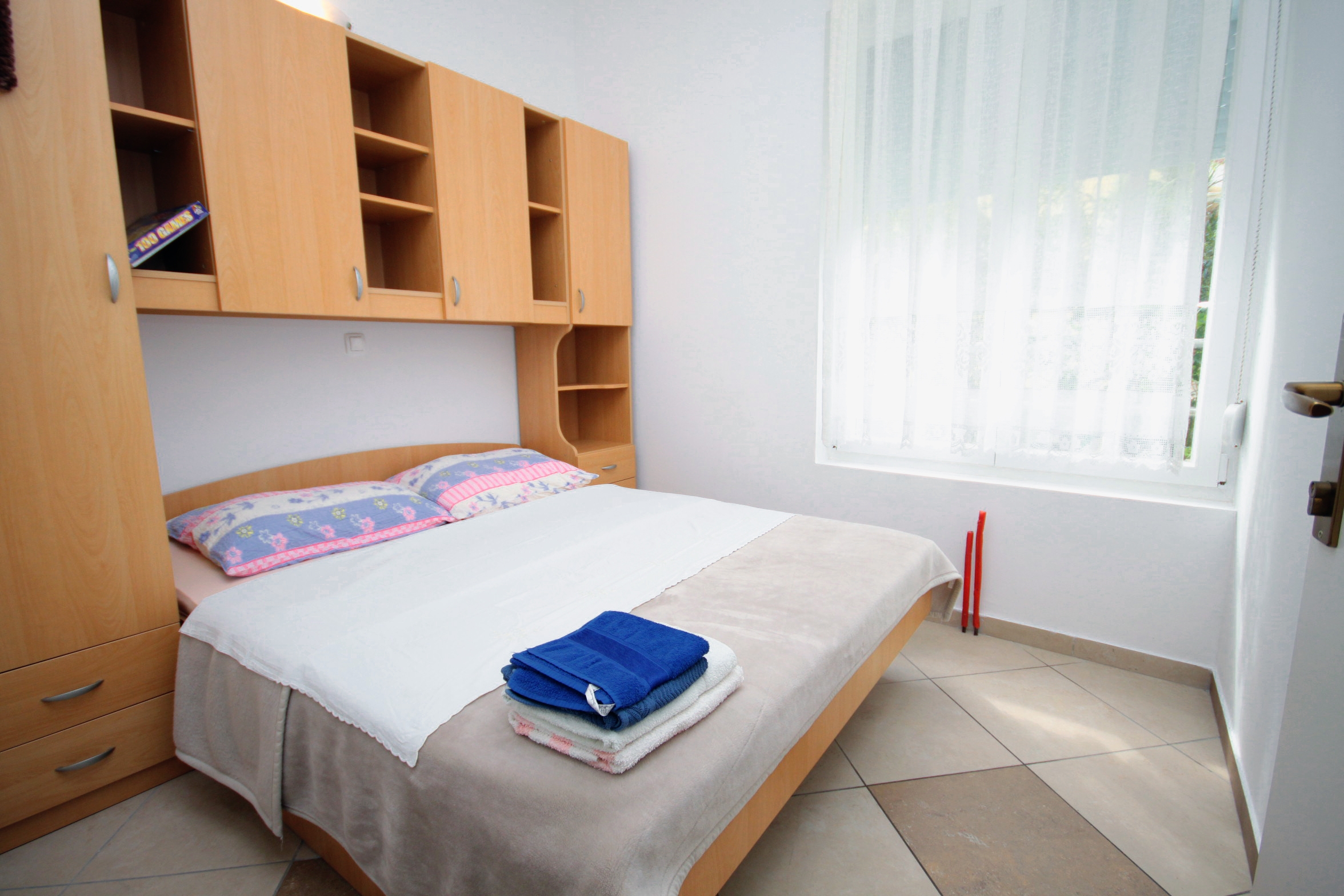 One bedroom apartment with terrace Baška, Krk  A-b