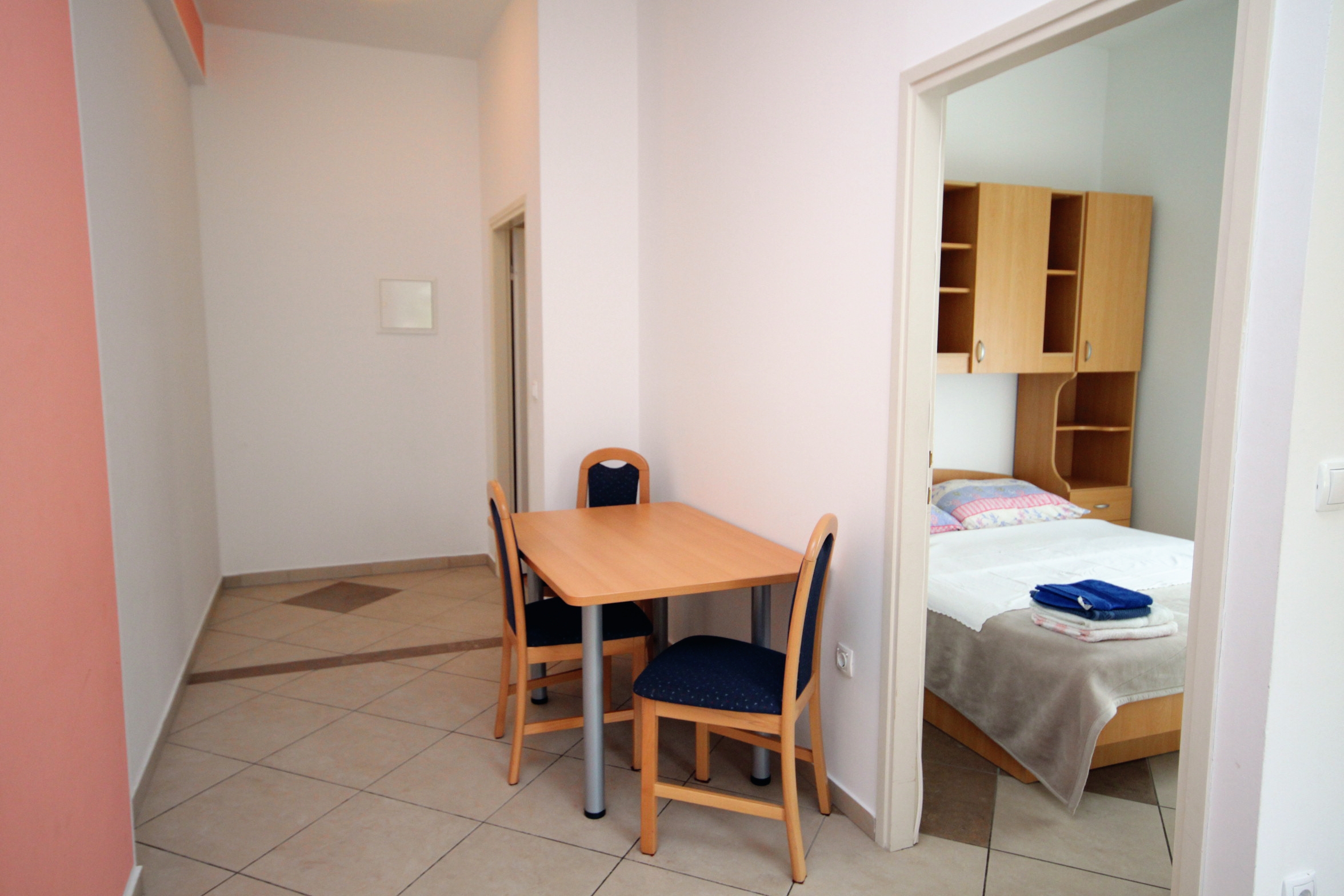 One bedroom apartment with terrace Baška, Krk  A-b