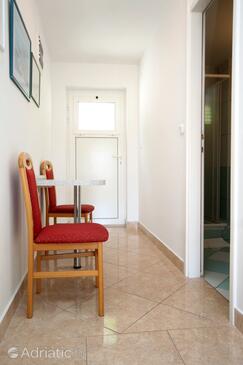 Dining room Hvar, Dining room in the studio-apartment, dopusteni kucni ljubimci i WIFI.