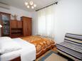 Ložnice Krk, Ložnice v ubytování typu apartment, s klimatizací a WiFi.