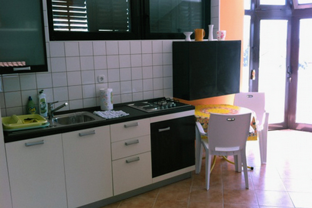 Jednosobni apartman s terasom i pogledom na more Jadranovo, Crikvenica  A-b
