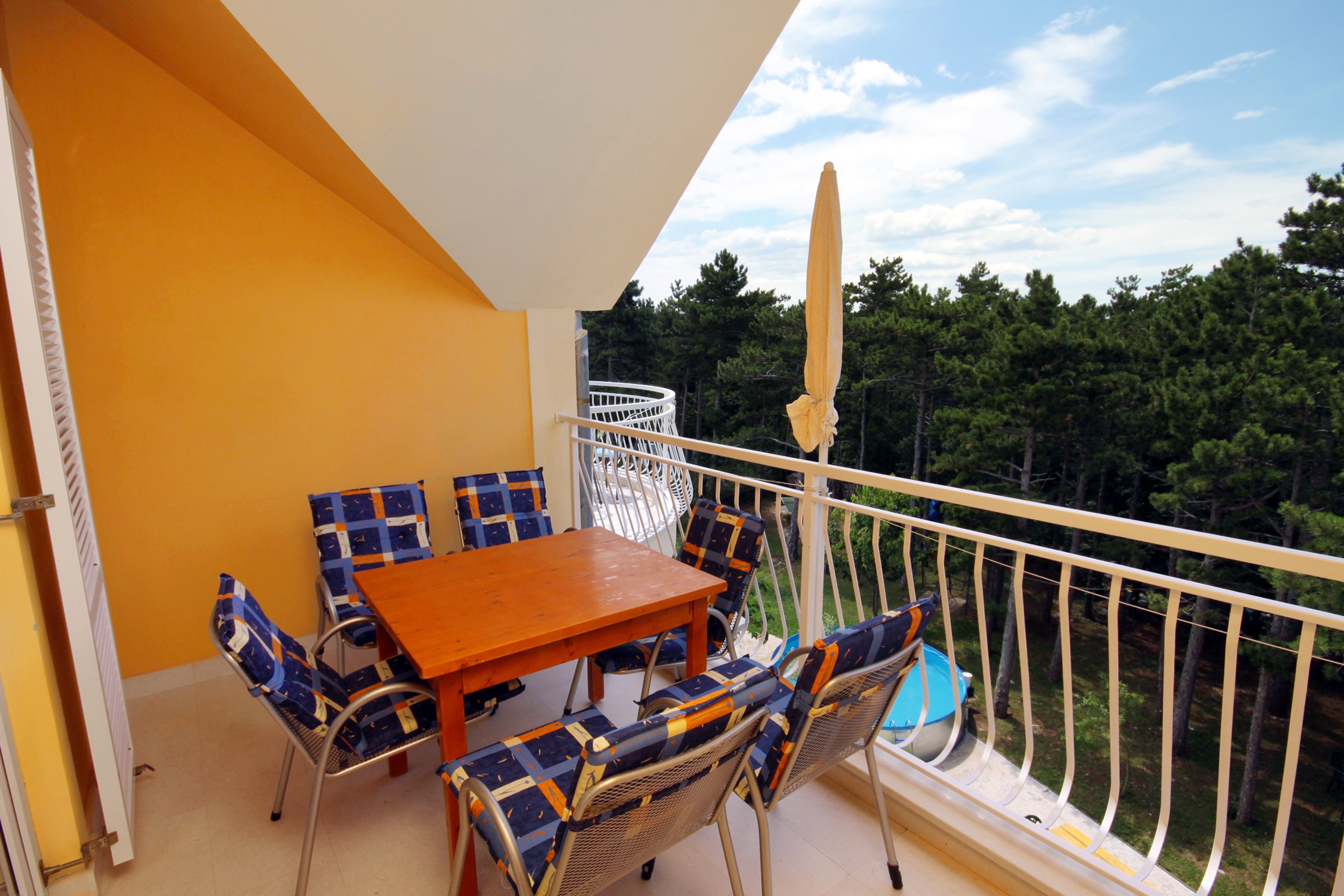Two bedroom apartment with terrace Jadranovo, Crikvenica (A-3238-b) Two bedroom apartment with terrace Jadranovo, Crikvenica (A-3238-b)
